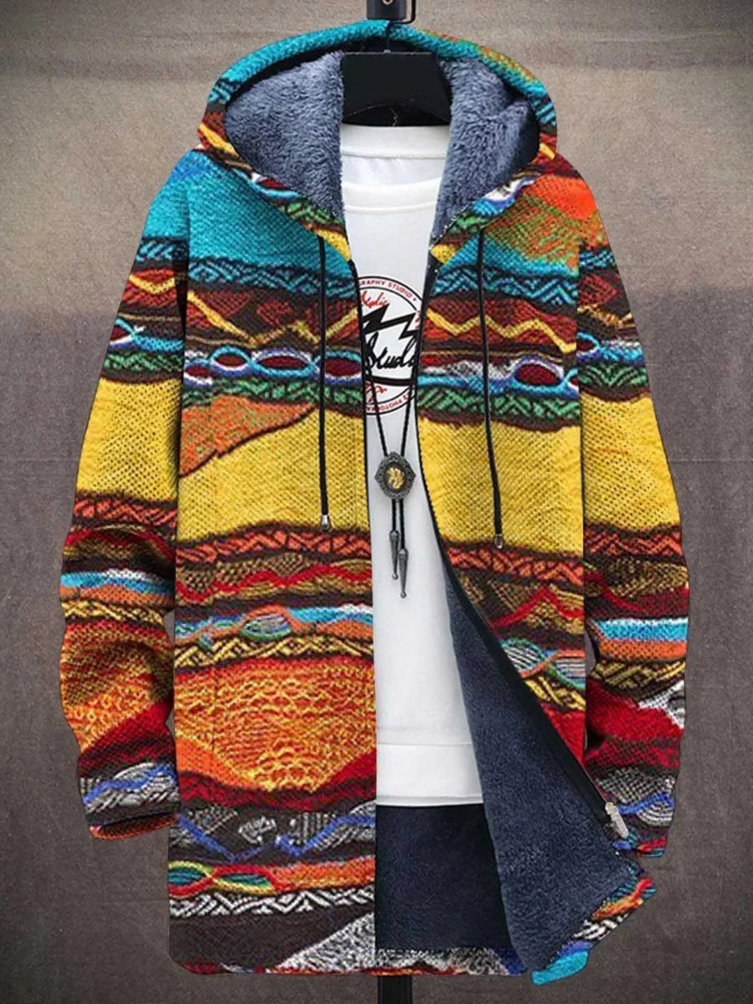 Bronte - Luxurious cardigan with artistic inspiration