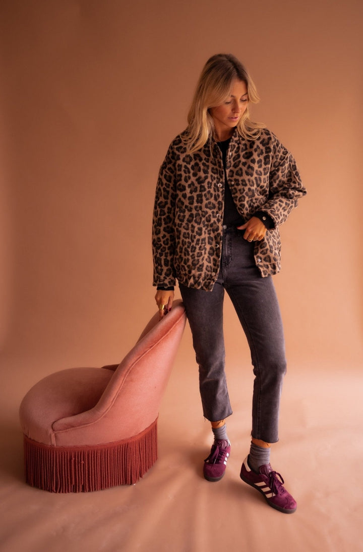 Chiara | Short jacket with leopard print